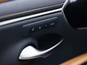 Lexus ES (2022) thumbnail 9