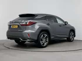 Lexus RX (2018) thumbnail 2