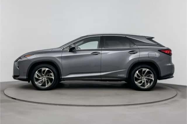 Lexus RX (2018) thumbnail 3