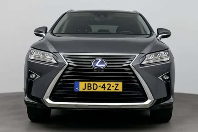 Lexus RX (2018) thumbnail 28