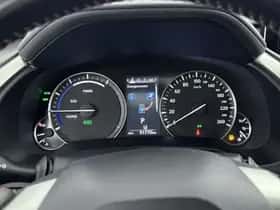 Lexus RX (2018) thumbnail 4