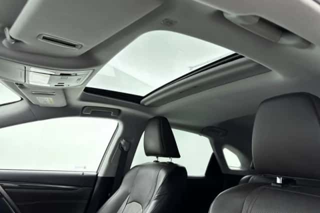 Lexus RX (2018) thumbnail 6