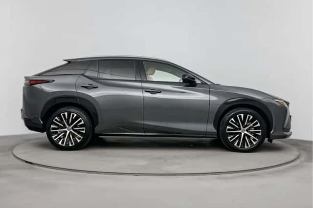 Lexus RZ (2025) thumbnail 11