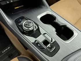Lexus RZ (2025) thumbnail 10