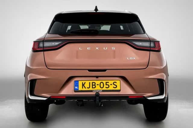 Lexus LBX (2025) thumbnail 21