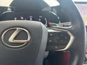 Lexus NX (2023) thumbnail 15