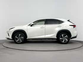 Lexus NX (2020) thumbnail 3