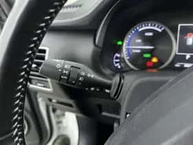 Lexus NX (2020) thumbnail 23