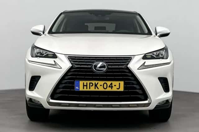 Lexus NX (2020) thumbnail 27