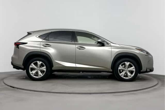 Lexus NX (2017) thumbnail 12