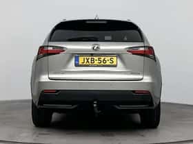 Lexus NX (2017) thumbnail 21
