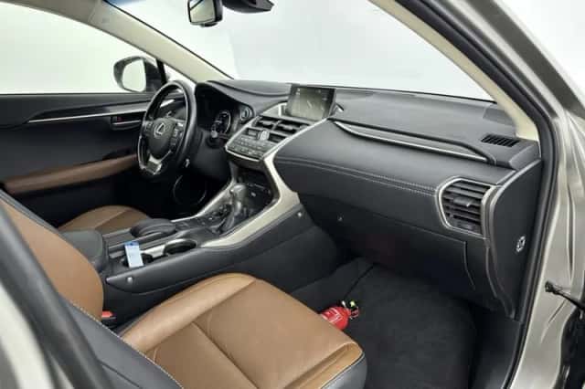 Lexus NX (2017) thumbnail 6