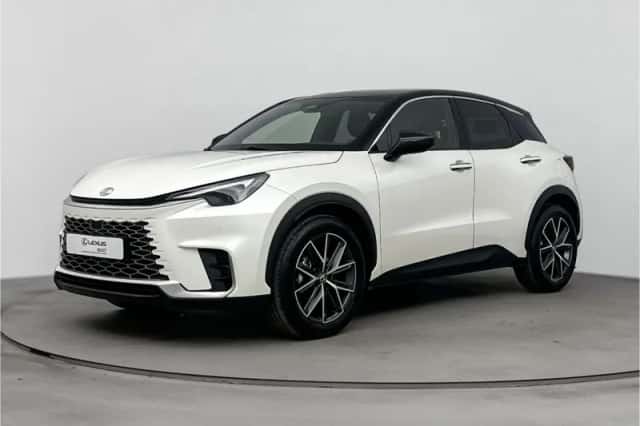 Lexus LBX (2025)