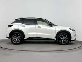 Lexus LBX (2025) thumbnail 11