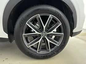 Lexus LBX (2025) thumbnail 22