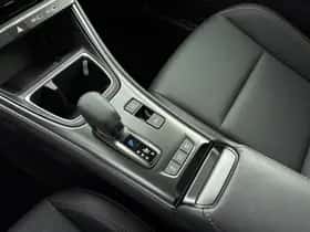 Lexus LBX (2025) thumbnail 23