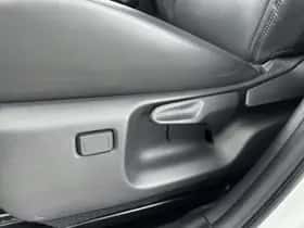 Lexus LBX (2025) thumbnail 29