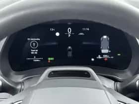 Lexus LBX (2025) thumbnail 5