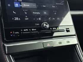 Lexus LBX (2025) thumbnail 9