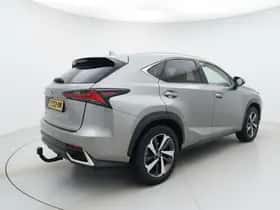 Lexus NX (2018) thumbnail 2