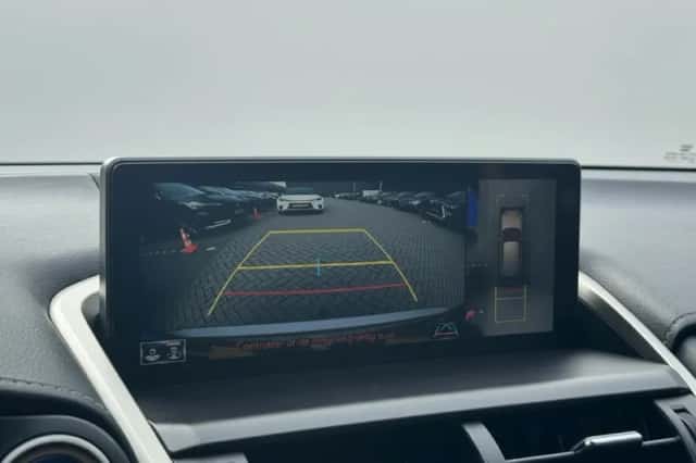 Lexus NX (2018) thumbnail 15