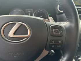 Lexus NX (2018) thumbnail 18