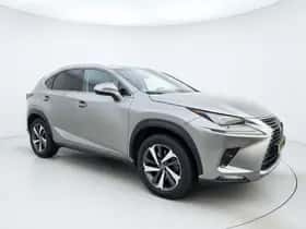 Lexus NX (2018) thumbnail 3