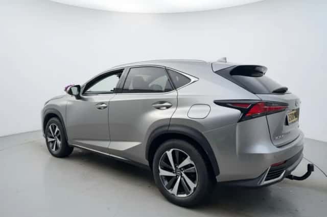 Lexus NX (2018) thumbnail 4