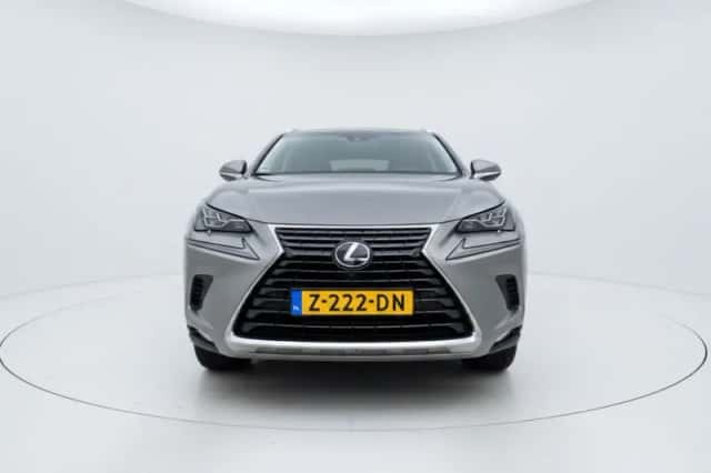 Lexus NX (2018) thumbnail 5