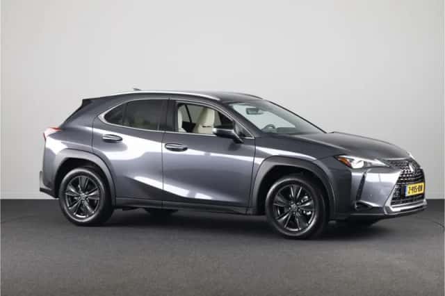 Lexus UX (2024) thumbnail 13