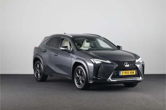 Lexus UX (2024) thumbnail 14