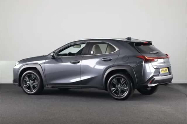Lexus UX (2024) thumbnail 25