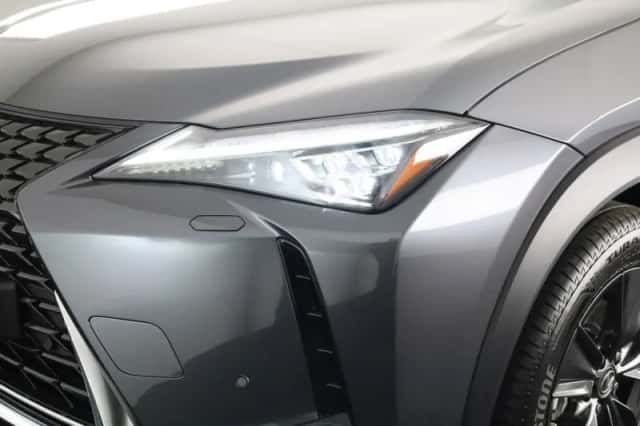 Lexus UX (2024) thumbnail 37