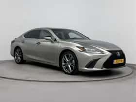 Lexus ES (2018) thumbnail 14