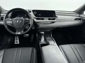 Lexus ES (2018) thumbnail 20