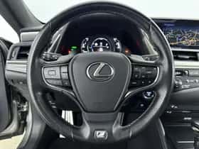 Lexus ES (2018) thumbnail 21