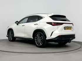 Lexus NX (2022) thumbnail 12
