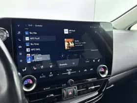 Lexus NX (2022) thumbnail 17
