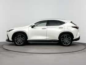 Lexus NX (2022) thumbnail 3
