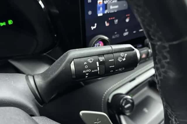 Lexus NX (2022) thumbnail 22