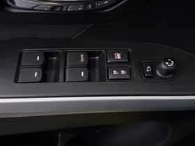 Suzuki S-Cross (2014) thumbnail 4