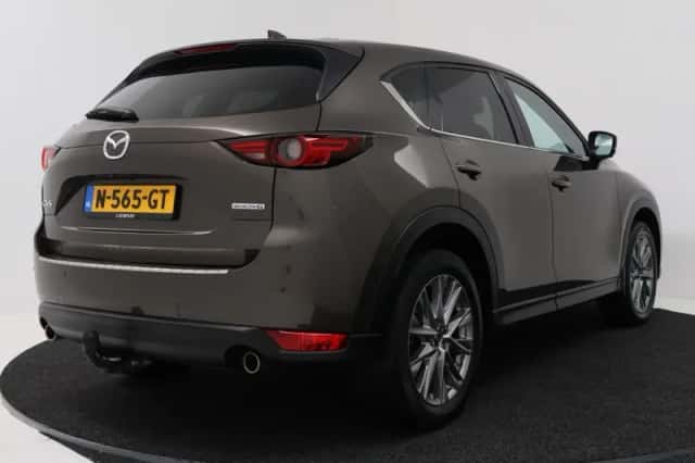 Mazda CX-5 (2021) thumbnail 2