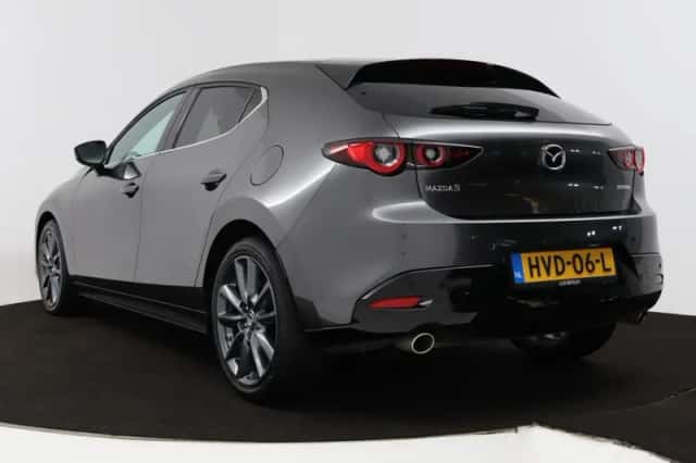 Mazda 3 (2025) thumbnail 16