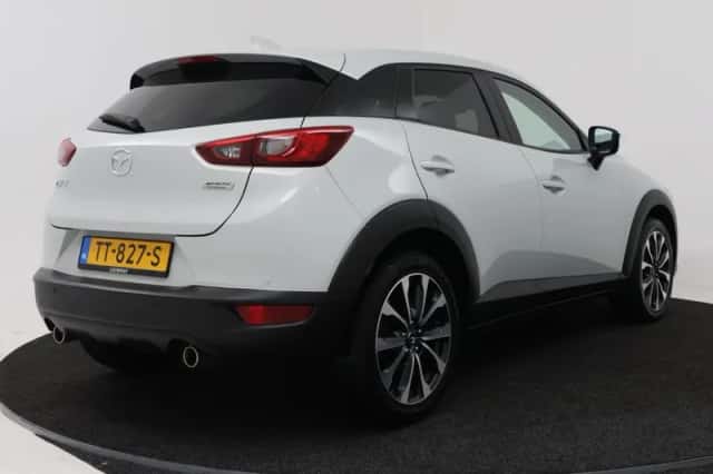 Mazda CX-3 (2018) thumbnail 2