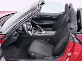 Mazda MX-5 (2017) thumbnail 11