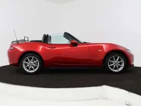 Mazda MX-5 (2017) thumbnail 12
