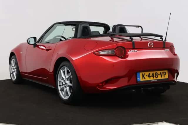 Mazda MX-5 (2017) thumbnail 14
