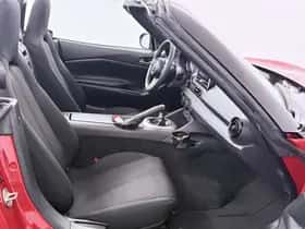 Mazda MX-5 (2017) thumbnail 15
