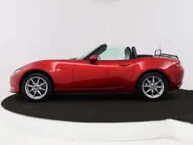 Mazda MX-5 (2017) thumbnail 3