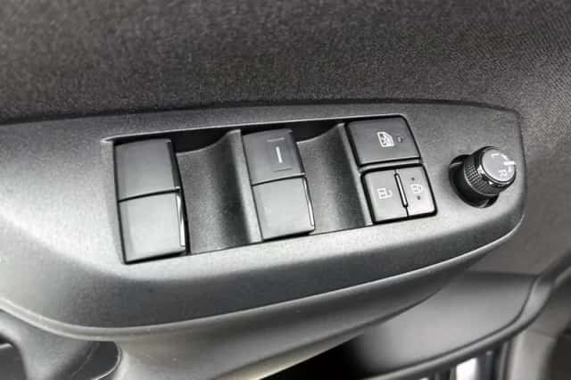 Mazda 2_Hybrid (2024) thumbnail 22